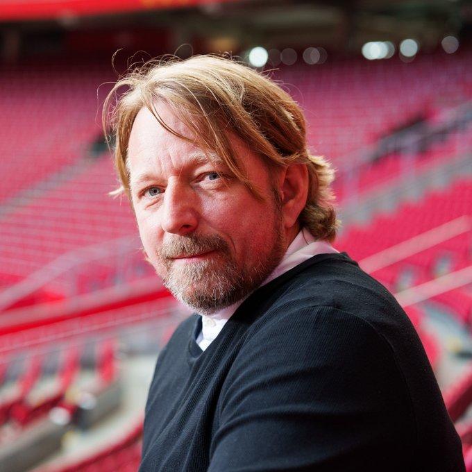 社区盾赛程吃紧，阿贾克斯今晨迎来里程碑，气氛紧张，赛程密集仍需轮换 -英雄联盟S15